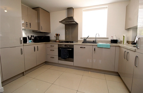 2 bedroom apartment for sale - Cicero Crescent, Fairfields, Milton Keynes, Buckinghamshire, MK11 - Property View 3