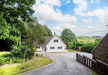 4 bedroom house for sale - Vicarage Road, Rhydymwyn, Mold, Flintshire, CH7 - Property View 1