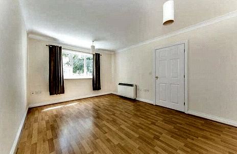 2 bedroom apartment for sale - Clarendon Way, Colchester, Essex, CO1 - Property View 3