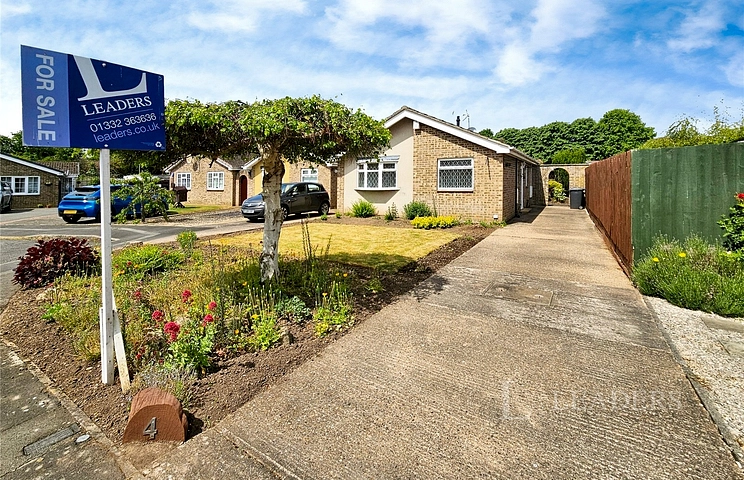 2 bedroom bungalow for sale - Ranworth Close, Derby, Derbyshire, DE24