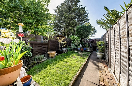 2 bedroom terraced for sale - West Street, Colchester, Essex, CO2 - Property View 3