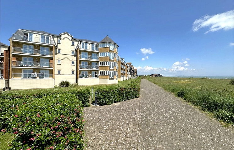 2 bedroom apartment for sale - San Diego Way, Eastbourne, East Sussex, BN23