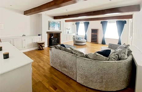 6 bedroom house for sale - High Street, Gosberton, Spalding, Lincolnshire, PE11 - Property View 2