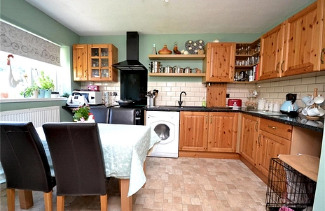 2 bedroom apartment for sale - Hilltop Crescent, Weeley, Clacton-on-Sea, Essex, CO16 - Property View 3