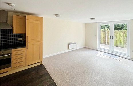 2 bedroom apartment for sale - Station Avenue, Southend-on-Sea, Essex, SS2 - Property View 2