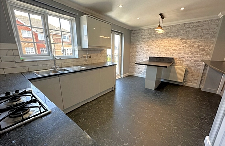 4 bedroom townhouse for sale - Long Beach Mews, Eastbourne, East Sussex, BN23 - Property View 3