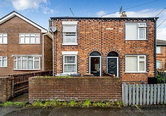 2 bedroom house for sale - Osborne Grove, Shavington, Crewe, Cheshire, CW2 - Property View 1