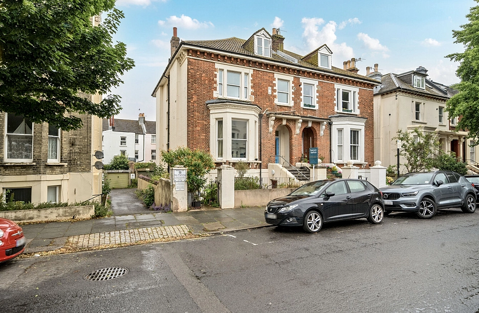 4 bedroom maisonette for sale - Clarendon Villas, Hove, East Sussex, BN3 - Property View 1