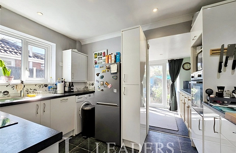 2 bedroom bungalow for sale - Bridgemary Road, Gosport, Hampshire, PO13 - Property View 2