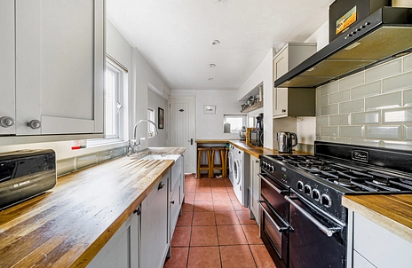 2 bedroom house for sale - Crawley Road, Horsham, West Sussex, RH12 - Property View 3