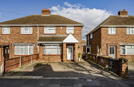 3 bedroom house for sale - Hawthorne Avenue, Bedford, Bedfordshire, MK40 - Property View 2