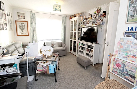 3 bedroom house for sale - Cawarden, Stantonbury, Milton Keynes, Buckinghamshire, MK14 - Property View 2