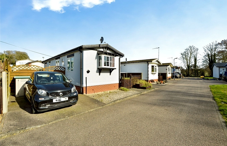 1 bedroom mobile home for sale - Gosfield Lake Park, Church Road, Gosfield, Halstead, CO9