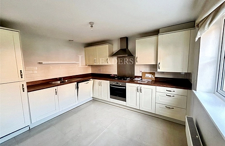 4 bedroom house for sale - Baileys Way, Hambrook, Chichester, West Sussex, PO18 - Property View 2