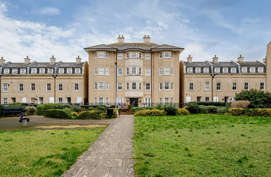 2 bedroom apartment for sale - St. Matthews Gardens, Cambridge, Cambridgeshire, CB1 - Property View 1