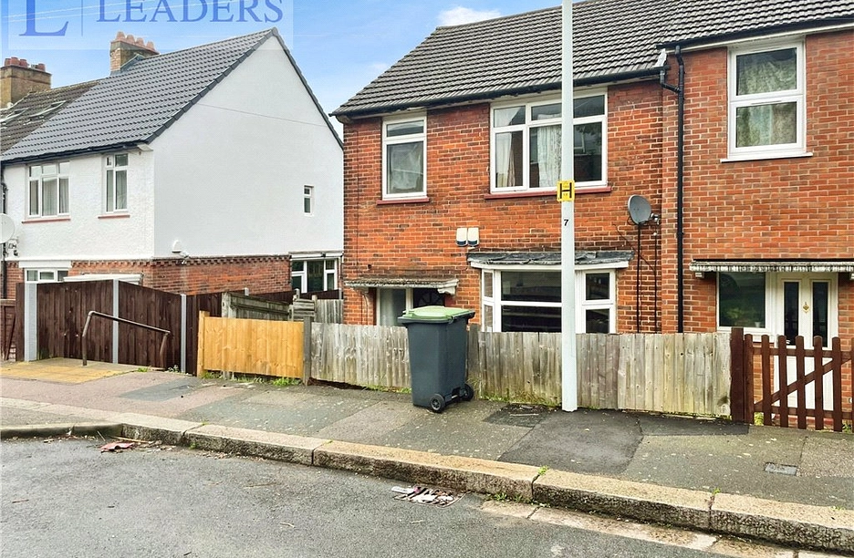 3 bedroom house for sale - Corncastle Road, Luton, Bedfordshire, LU1 - Property View 1