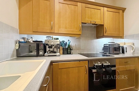 2 bedroom apartment for sale - Milliners Court, Lattimore Road, St. Albans, Hertfordshire, AL1 - Property View 3