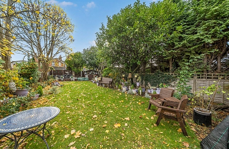 3 bedroom house for sale - Walkern Road, Stevenage, Hertfordshire, SG1 - Property View 2