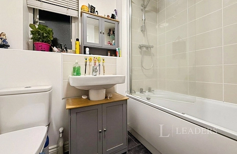 2 bedroom apartment for sale - Kennett Drive, Biggleswade, Bedfordshire, SG18 - Property View 2