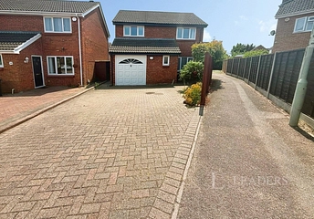 4 bedroom house for sale - Buckfast Avenue, Bedford, Bedfordshire, MK41 - Property View 1