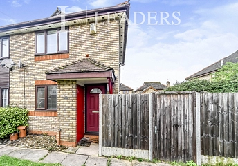 1 bed house for rent in Pembroke Close, Marston Moretaine, Bedford, MK43