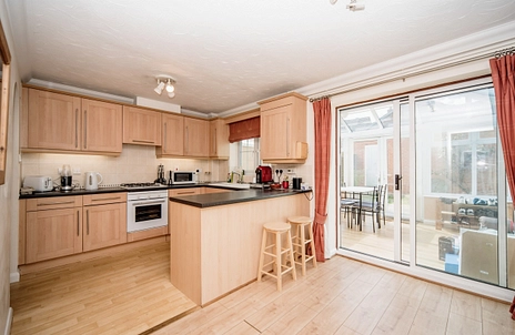 3 bedroom house to rent - Dennis Close, Clapham, Bedford, Bedfordshire, MK41 - Property View 2