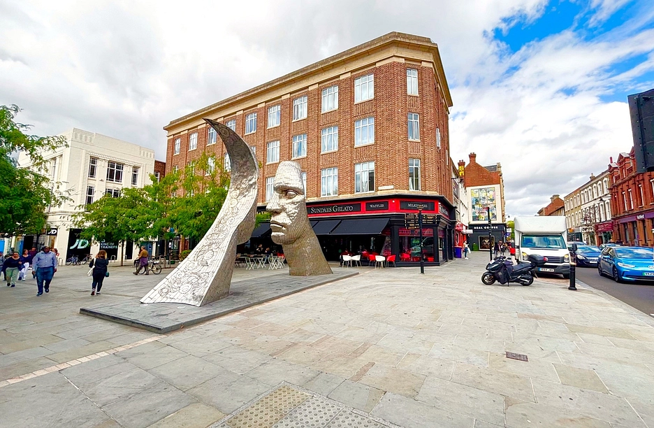 2 bedroom apartment to rent - Silver Street, Bedford, Bedfordshire, MK40 - Property View 1