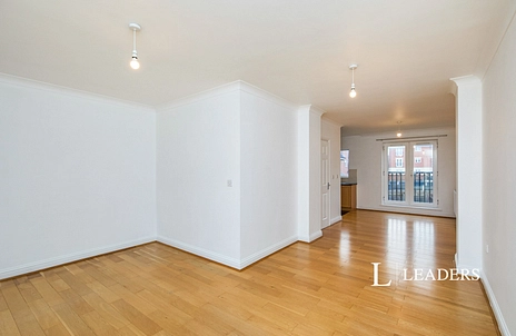 3 bedroom townhouse to rent - Crystal Close, Mickleover, DE3 - Property View 3