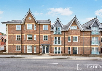 2 bedroom apartment to rent - Watsons Yard, Hadham Road, Bishop's Stortford, CM23 - Property View 1