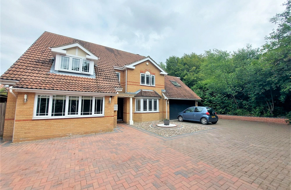 1 bedroom detached to rent - Marguerite Way, Bishop's Stortford, Hertfordshire, CM23 - Property View 1