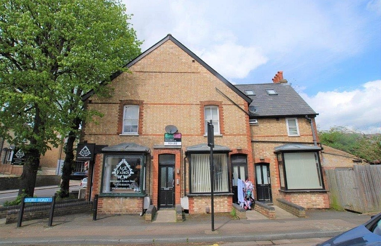 2 bedroom apartment to rent - Stort Road, Bishops Stortford, CM23