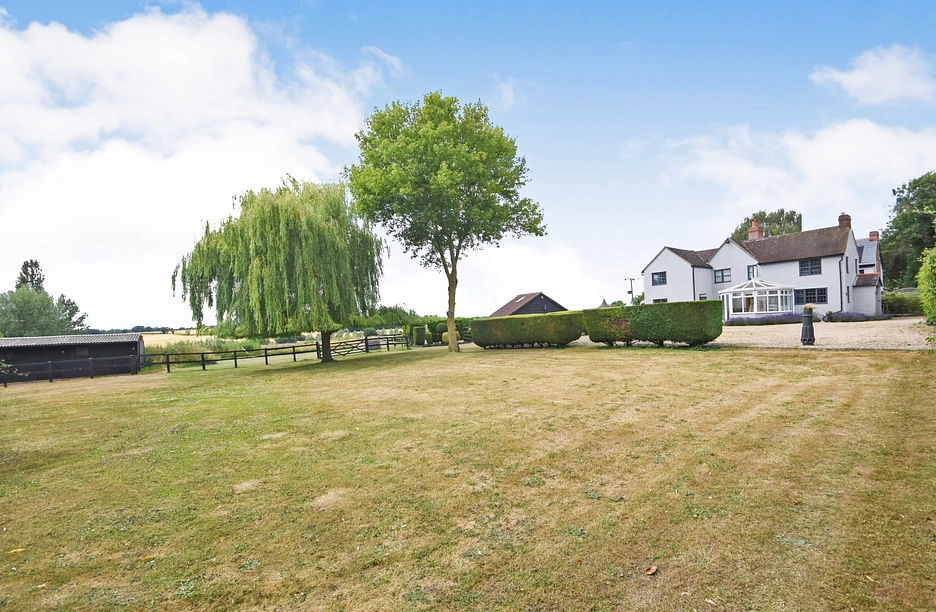 4 bedroom house to rent - Stebbing Road, Felsted, Dunmow, CM6 - Property View 1