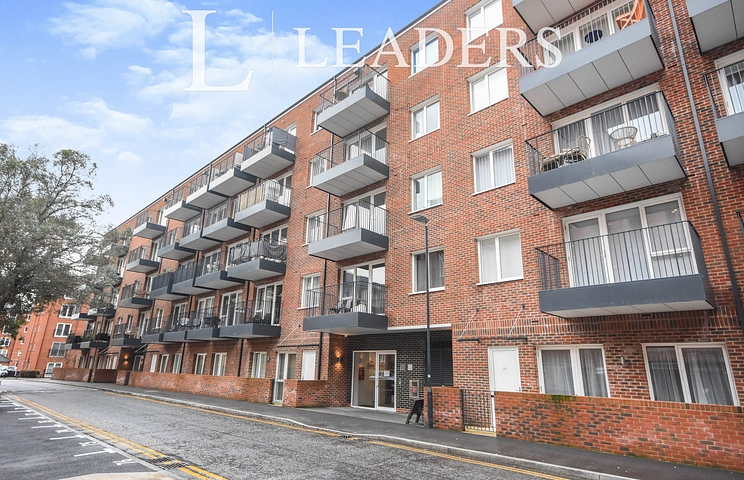 1 bedroom apartment to rent - Carriage House, Morton Peto Road, CM23