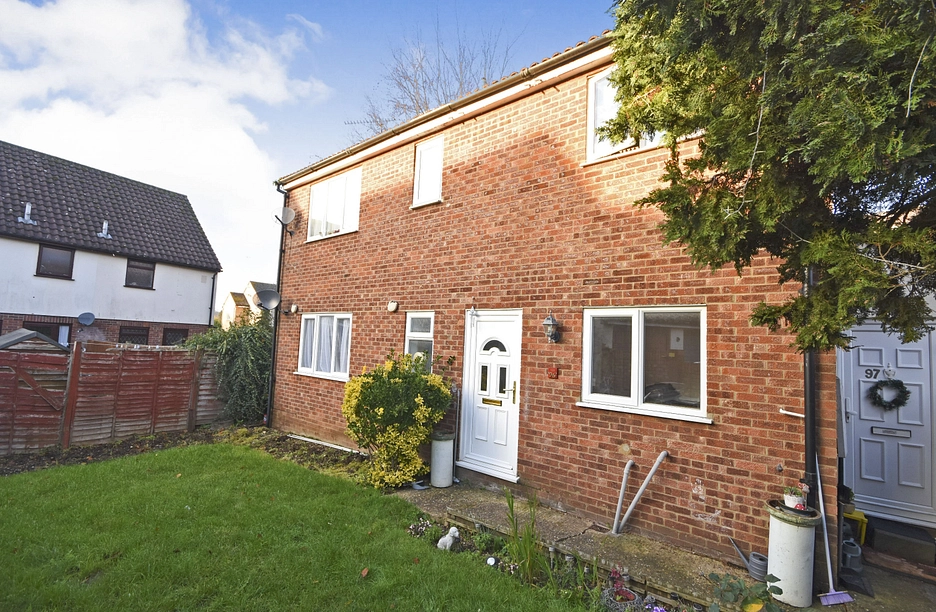 2 bedroom maisonette to rent - Manor Road, Stansted, CM24 - Property View 1