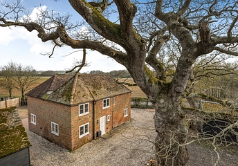 4 bedroom house for sale - Clay Lane, Chichester, West Sussex, PO18 - Property View 1