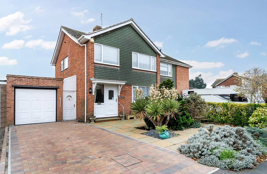 3 bedroom house for sale - Blondell Drive, Bognor Regis, West Sussex, PO21 - Property View 1
