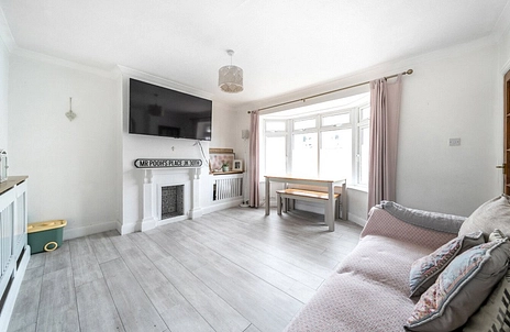 3 bedroom house for sale - Lewis Road, Chichester, West Sussex, PO19 - Property View 2