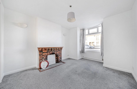 3 bedroom house for sale - Spitalfield Lane, Chichester, West Sussex, PO19 - Property View 2