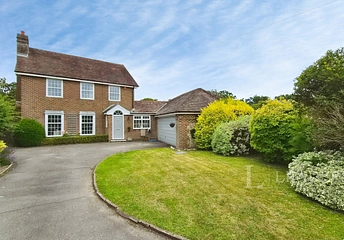 3 bedroom house for sale - Goodacres, Arundel Road, Fontwell, Arundel, West Sussex, BN18 - Property View 1