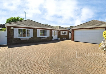 3 bedroom bungalow for sale - Colts Bay, Aldwick, Bognor Regis, West Sussex, PO21 - Property View 1