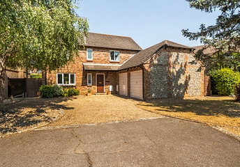 4 bedroom house for sale - Selham Close, Chichester, West Sussex, PO19 - Property View 1