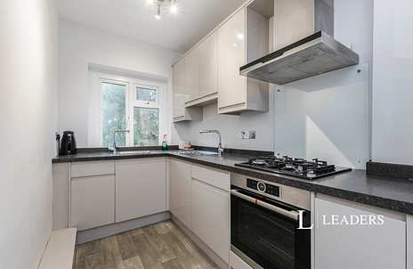 apartment to rent - Manor Road, Bournemouth, Dorset, BH1 - Property View 2