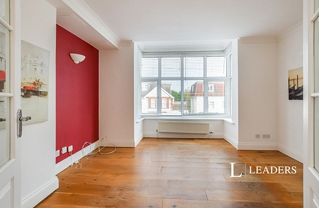 2 bedroom apartment to rent - Burnaby Road, Bournemouth, Dorset, BH4 - Property View 3