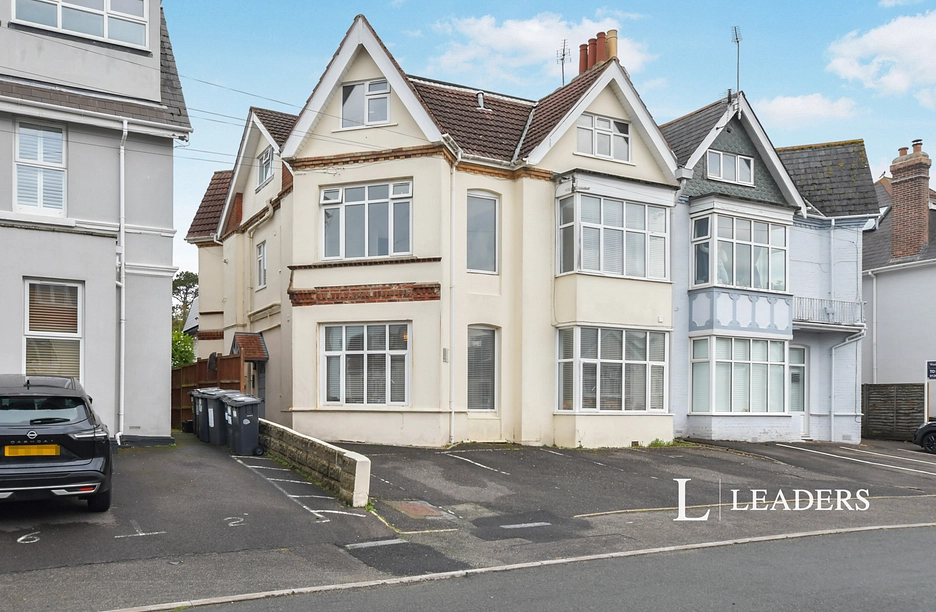 2 bedroom apartment to rent - Burnaby Road, Bournemouth, Dorset, BH4 - Property View 1