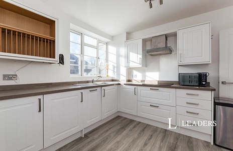 3 bedroom apartment to rent - Suffolk Road, Bournemouth, Dorset, BH2 - Property View 3