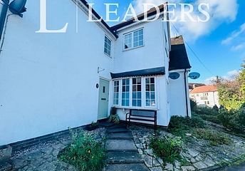2 bed cottage for rent in Priory Square, Studley, B80