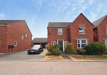 4 bed house for rent in Saxifrage Close, Bromsgrove, Worcestershire, B61