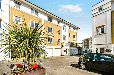 2 bedroom apartment to rent - Sovereign Court, The Strand, Brighton, BN2