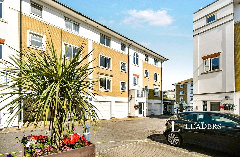 2 bedroom apartment to rent - Sovereign Court, The Strand, Brighton, BN2 - Property View 1