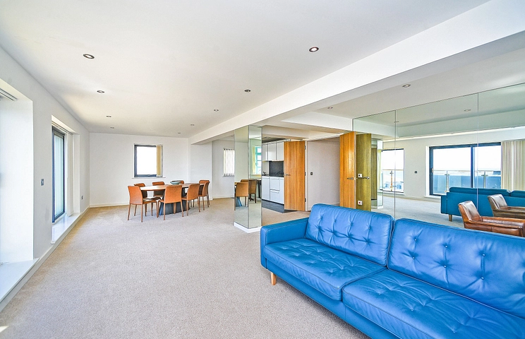 2 bedroom apartment to rent - Grand Ocean, Longridge Avenue, Brighton, BN2